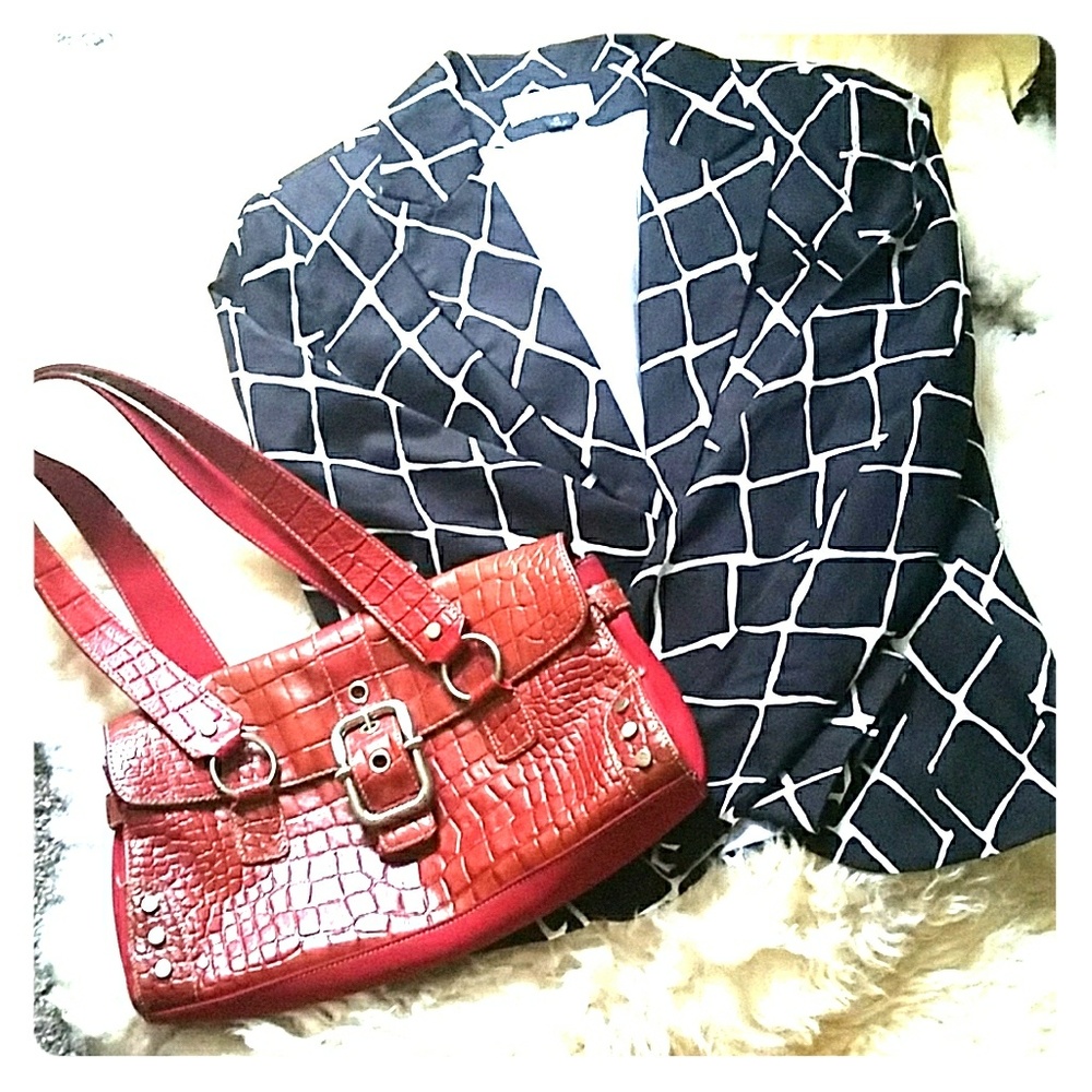 very nice 1 button B/W blazer